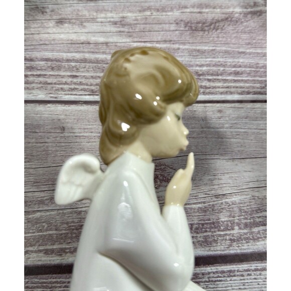 Lladro #4635 Angel protecting a baby Figurine Guardian Angel‎ Spain RETIRED - Picture 11 of 14